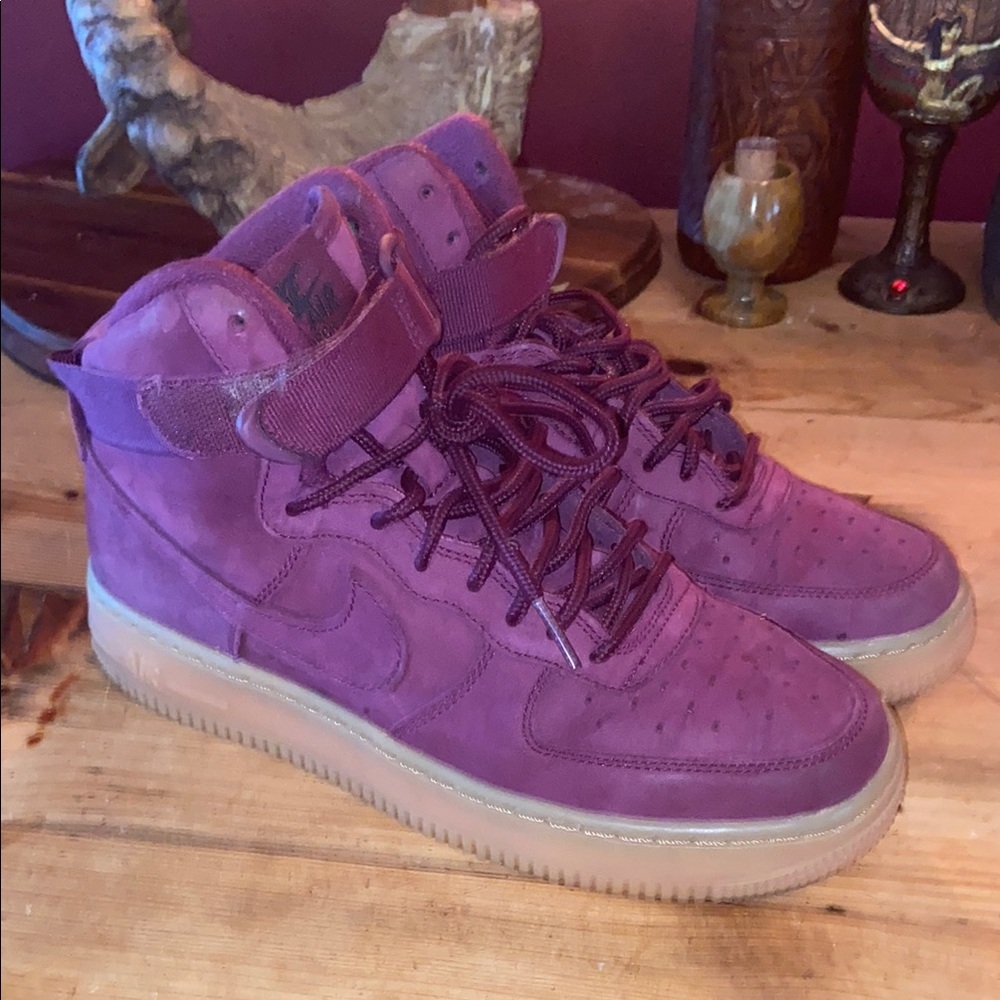 Nike Air Force 1 High Top maroon burgundy gum